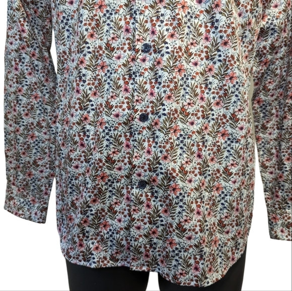 Nwt Martinique pink floral button front shirt small - Picture 3 of 10